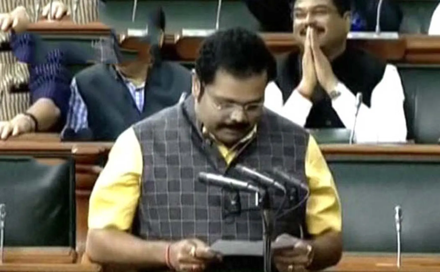 kathir anand took oath in legislative assembly